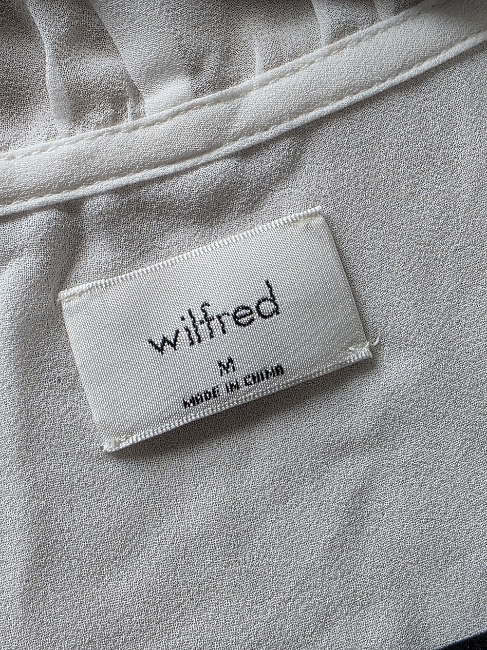 NWOT Aritzia Wilfred Eden Blouse - Light Birch Size M - Picture 6 of 10